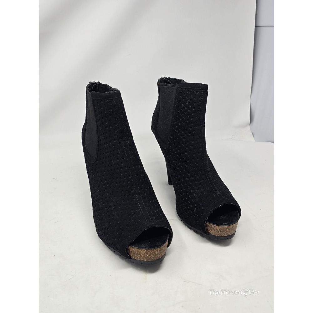 Simply Vera Vera Wang Lira Peep Toe Booties Black Laser Cut Quilted Heels Sz 10